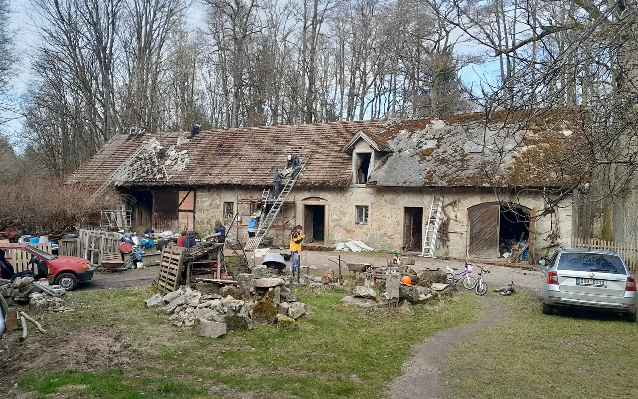 Podpořili jste Plášilovu novou střechu
