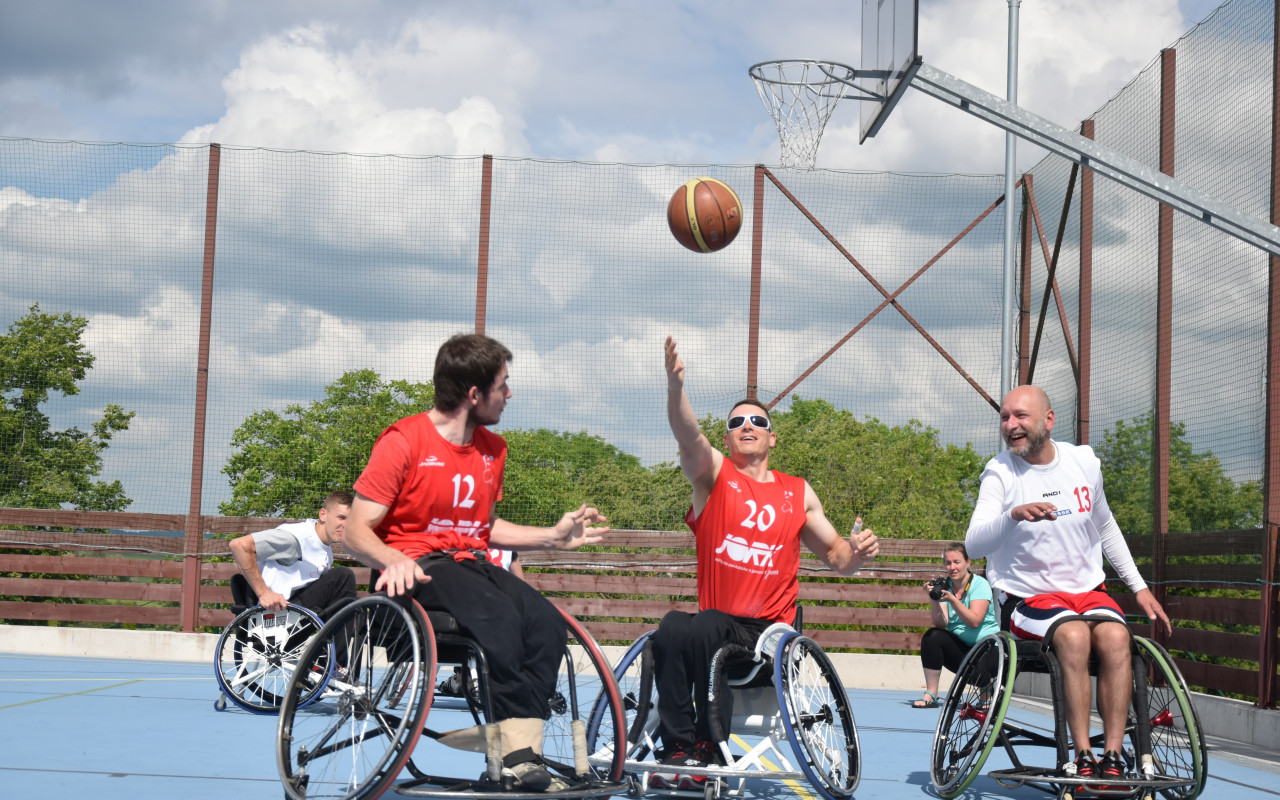 Petře Hapko, děkujeme: charitativní koncert pro Centrum Paraple