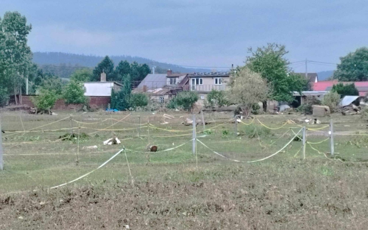 Pomohli jste naléhavé žádosti o pomoc pro koně zasažené povodní