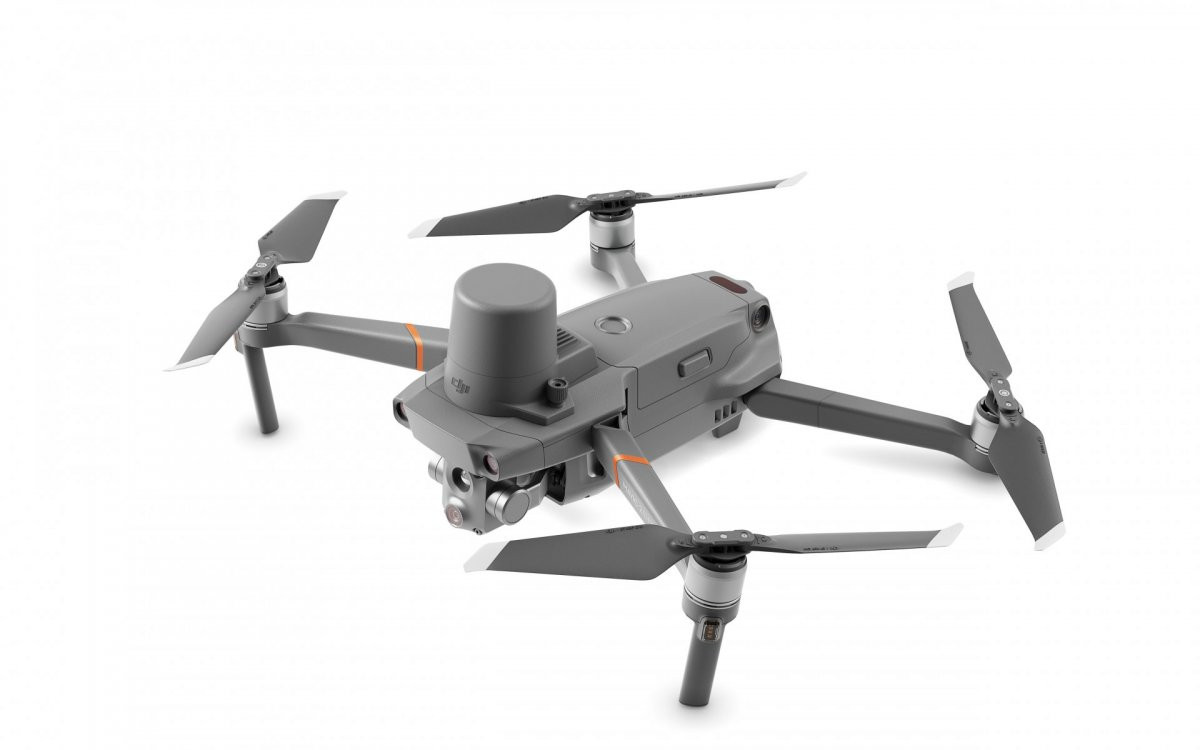 Dron s termovizí pro vyhledávání ohrožených a ztracených zvířat