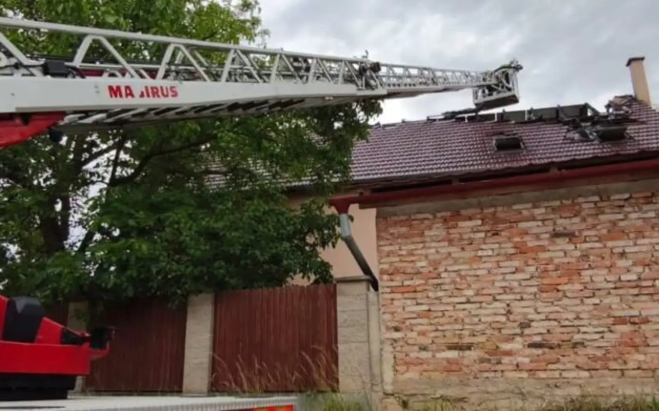 Pomoc pro Lenku a její dcery po požáru domu