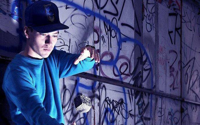 Raper Maniak + Pridenyyy a DJ Black Angelika pro ŽIVOT 90 a Český červený kříž #kulturažije