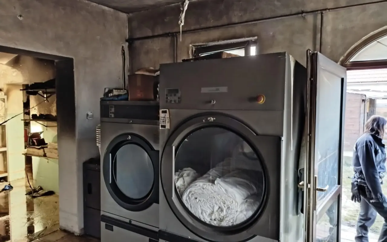 Pomoc pro vyhořelou prádelnu po mamince