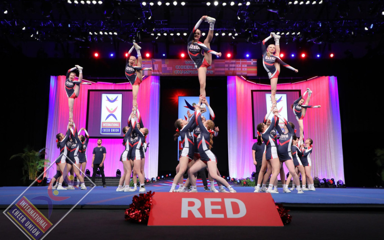 Zachraň český cheerleading!