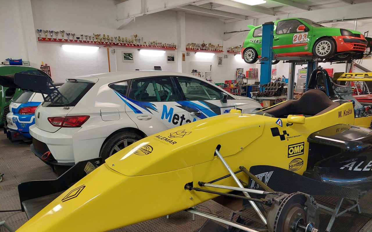Dostaňme české Formulové závodníky do mezinárodních sérií!