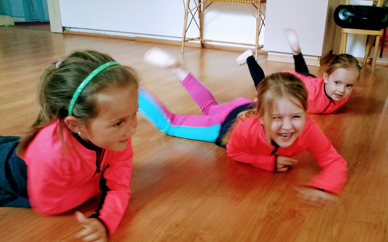 Proměňte starou dílnu na tělocvičnu pro gymnastky