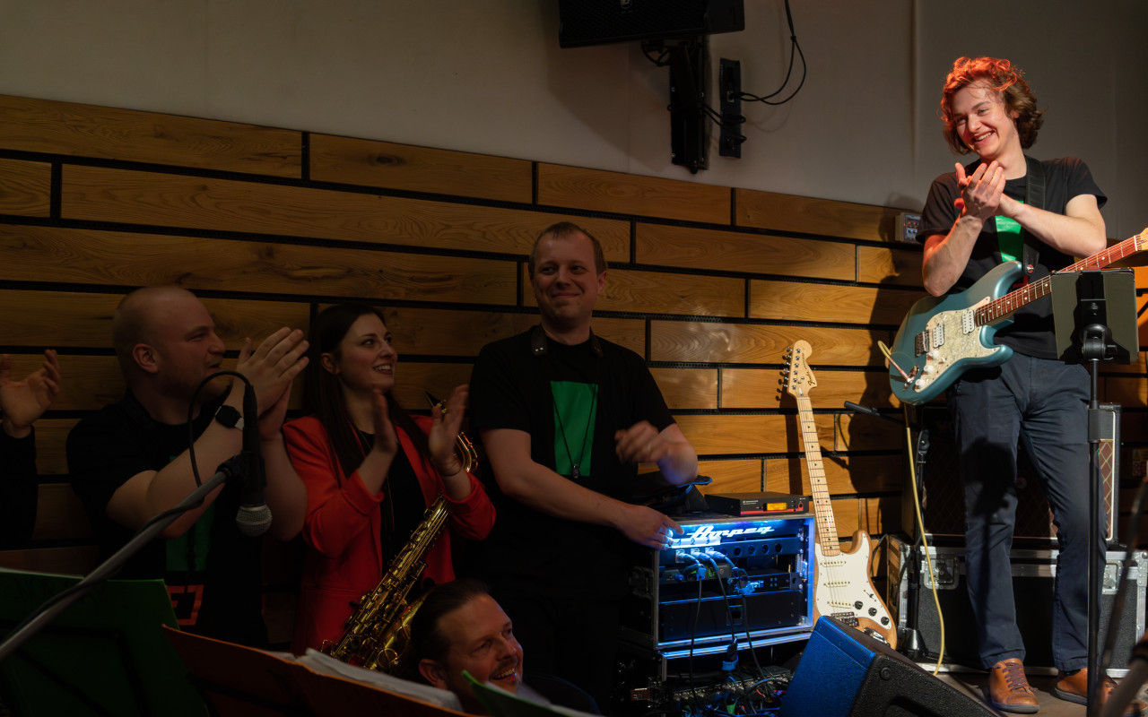Factorial! Orchestra vydává CD Fact! Party