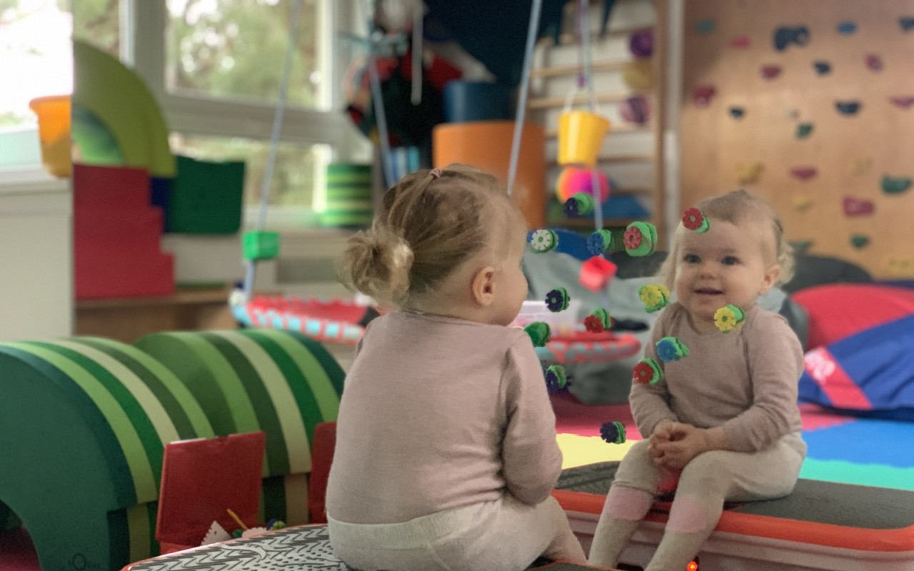 Pomohli jste Zuzance se SMA k prvním krůčkům