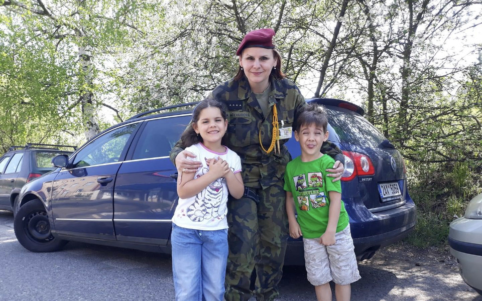 Pomohli jste rodině, kterou opustil tatínek