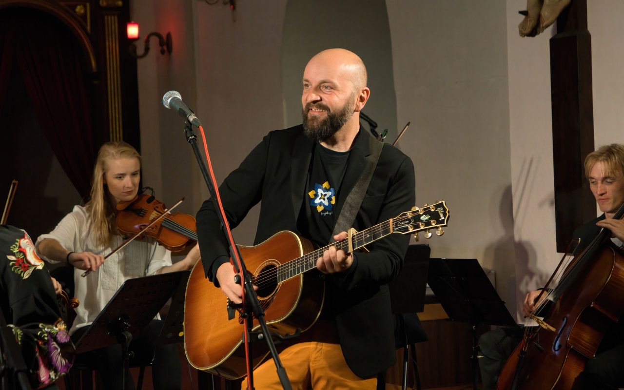 Pomohli jste vydat CD a natočit dokument Sonjašnyk ve filmu 🌻