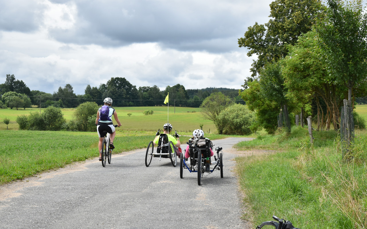 S Parapletem na zahradě #kulturažije