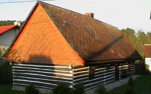 Národní kulturní památka v ohrožení, roubenka byla vytopena a bojuje s dřevomorkou