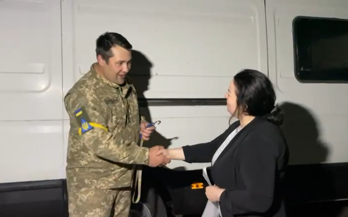Terénní vozy pro záchranu raněných na ukrajinské frontě