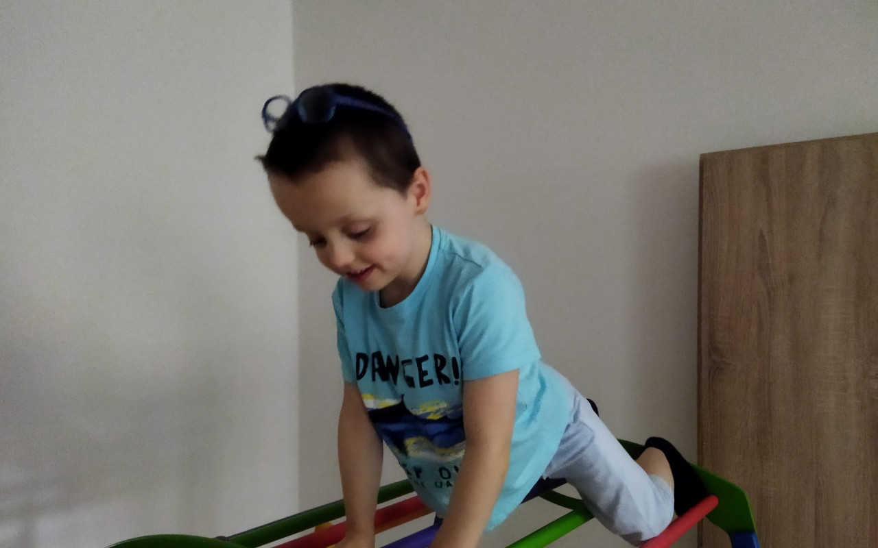 Lepší budoucnost Tomíkovi a jeho mamince