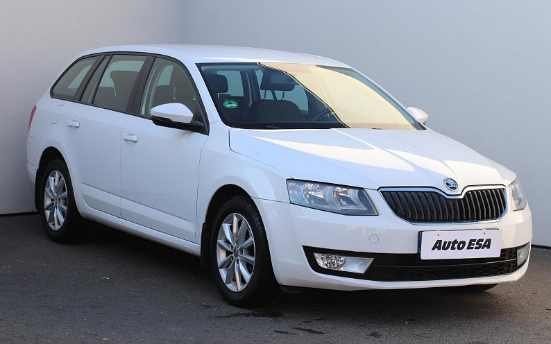 Nové auto pro mámu Nikolu, která je na vozíku