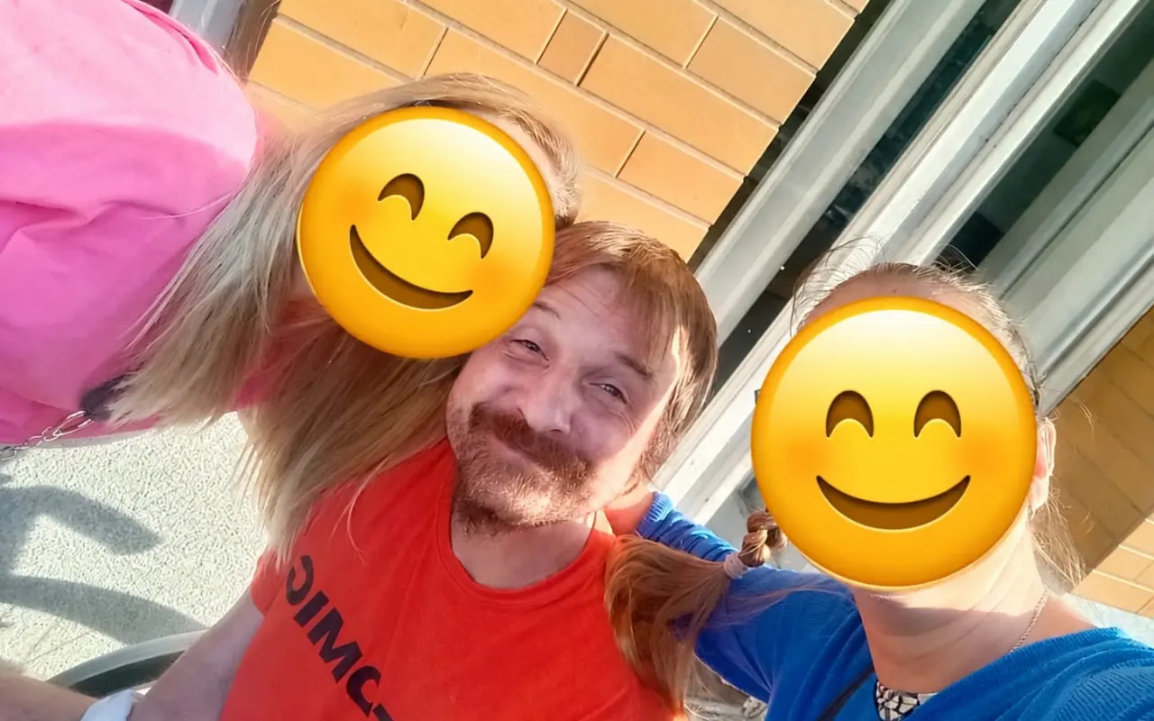 Pomoc pro tátu s nevyléčitelnou nemocí a těžkým ochrnutím.