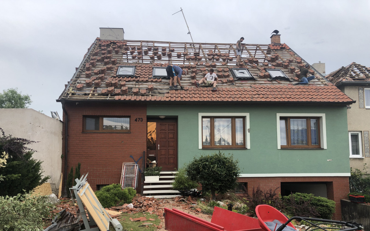 Složili jste se na pomoc pro Anetu a její rodinu, kterým tornádo zničilo 5 domů