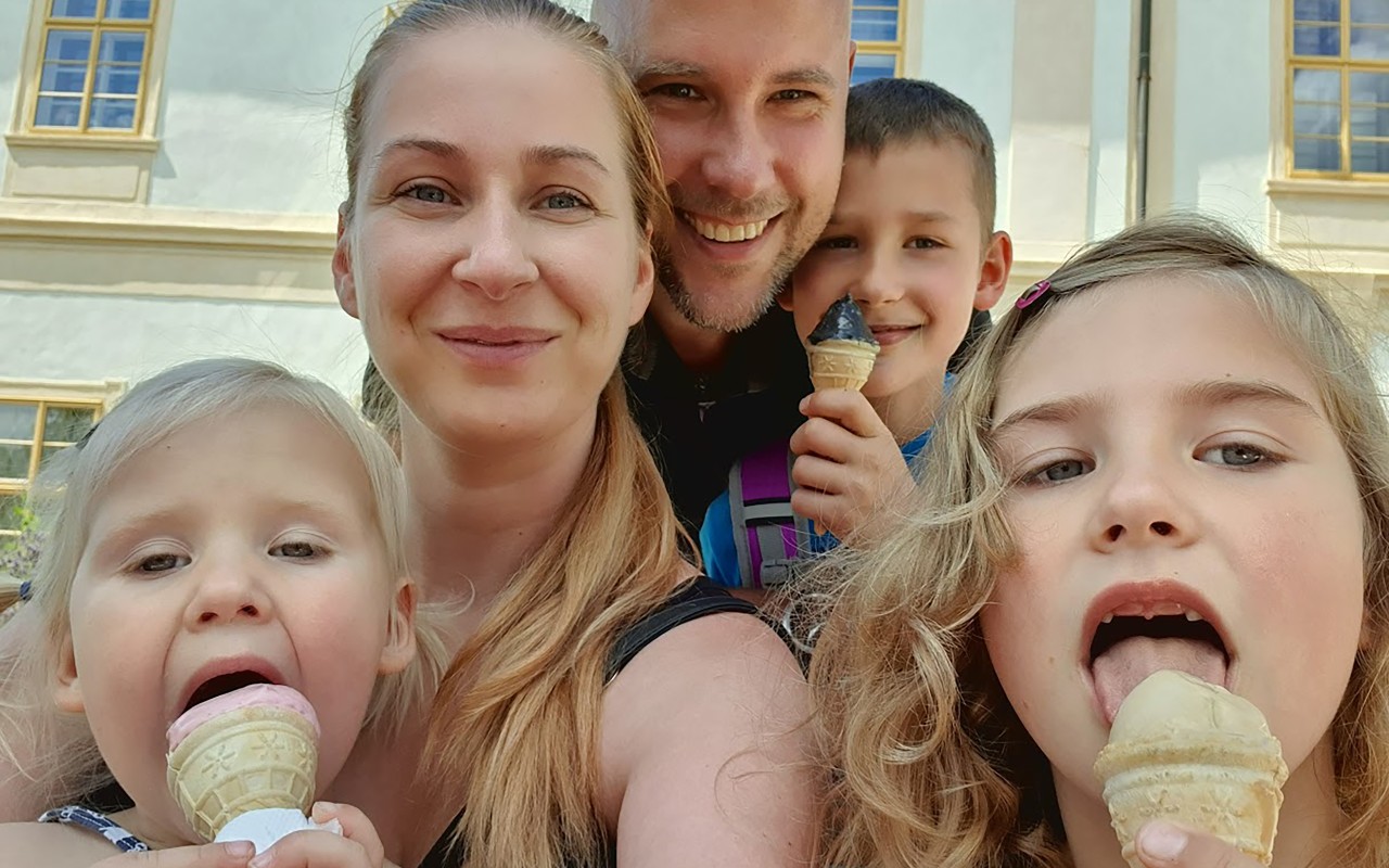 Pomohli jste Haničce a třem pozůstalým dětem