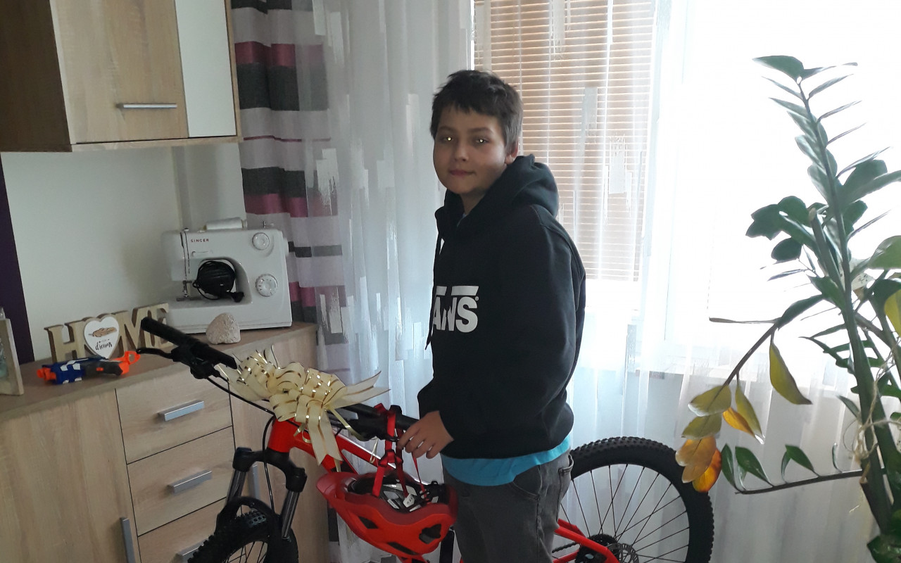 Udělali jste radost Alexovi, který má za sebou náročnou sedmiletou léčbu