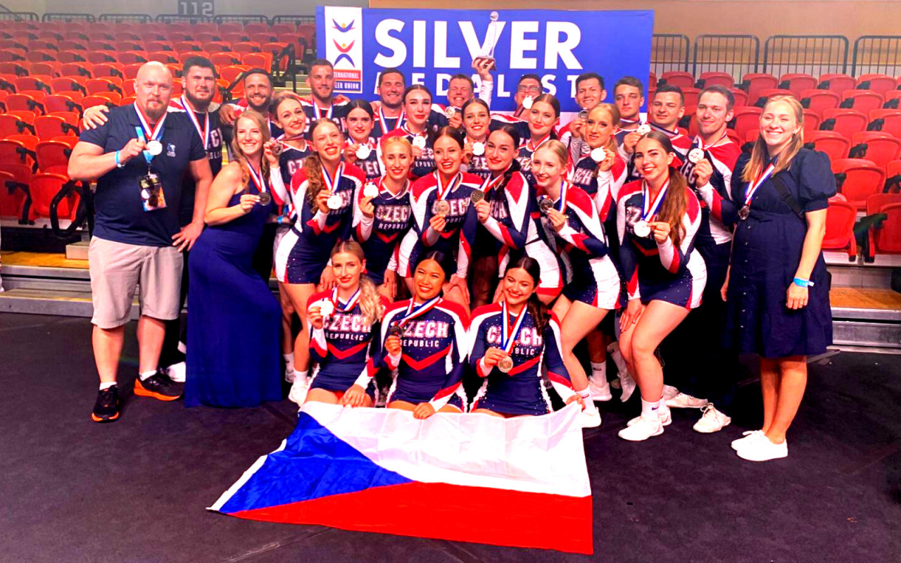 Zachraň český cheerleading!