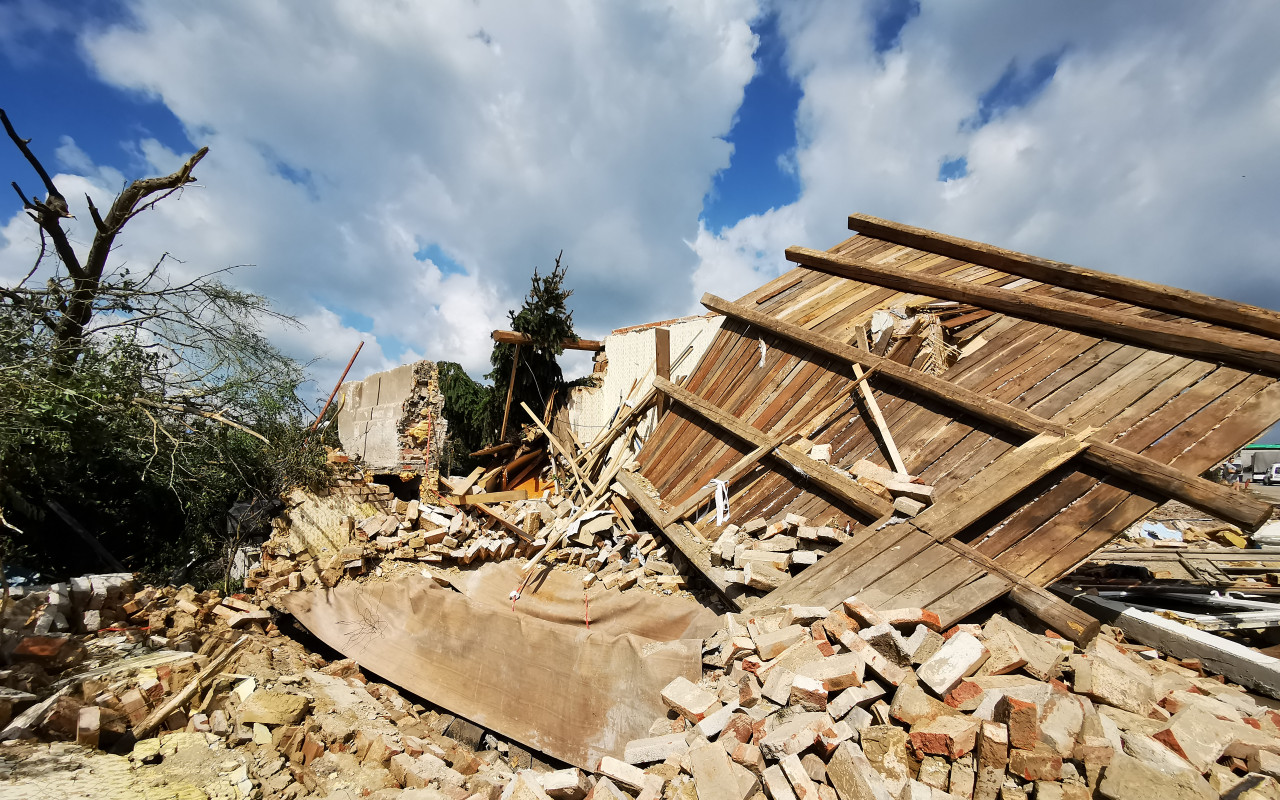 Složili jste se na pomoc Miroslavovi, kterému tornádo srovnalo dům se zemí