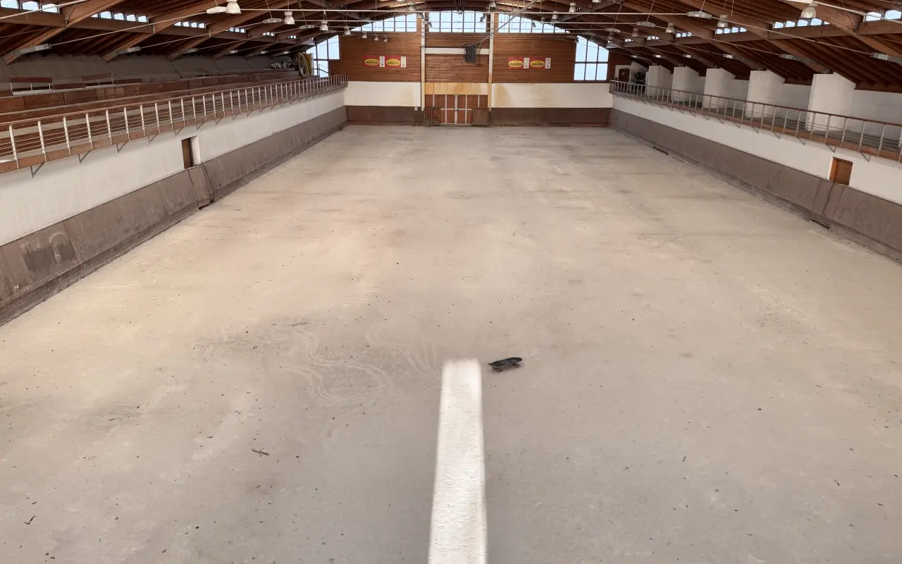 Postavte s námi kryté surfskate sportoviště