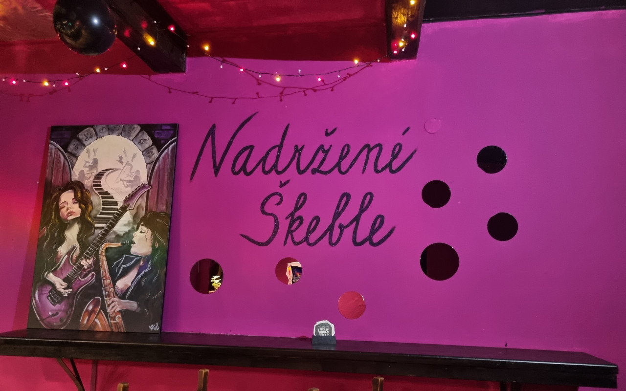 Najděte si svůj bod-G v Hudebním Baru