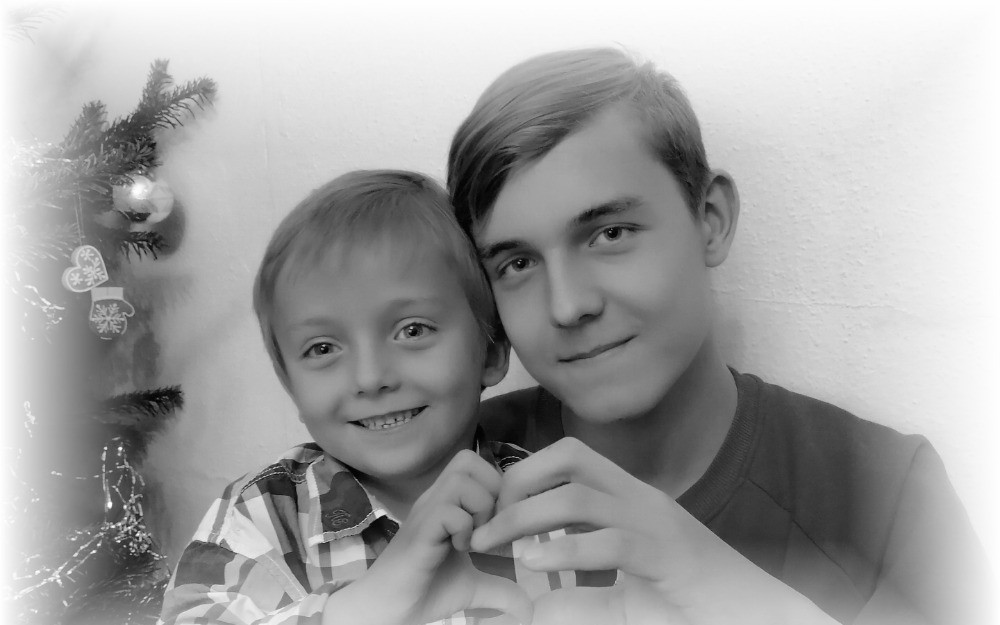 Pomoc rodině se čtyřmi dětmi, kterou nepozorný řidič před 7 lety připravil doslova o vše