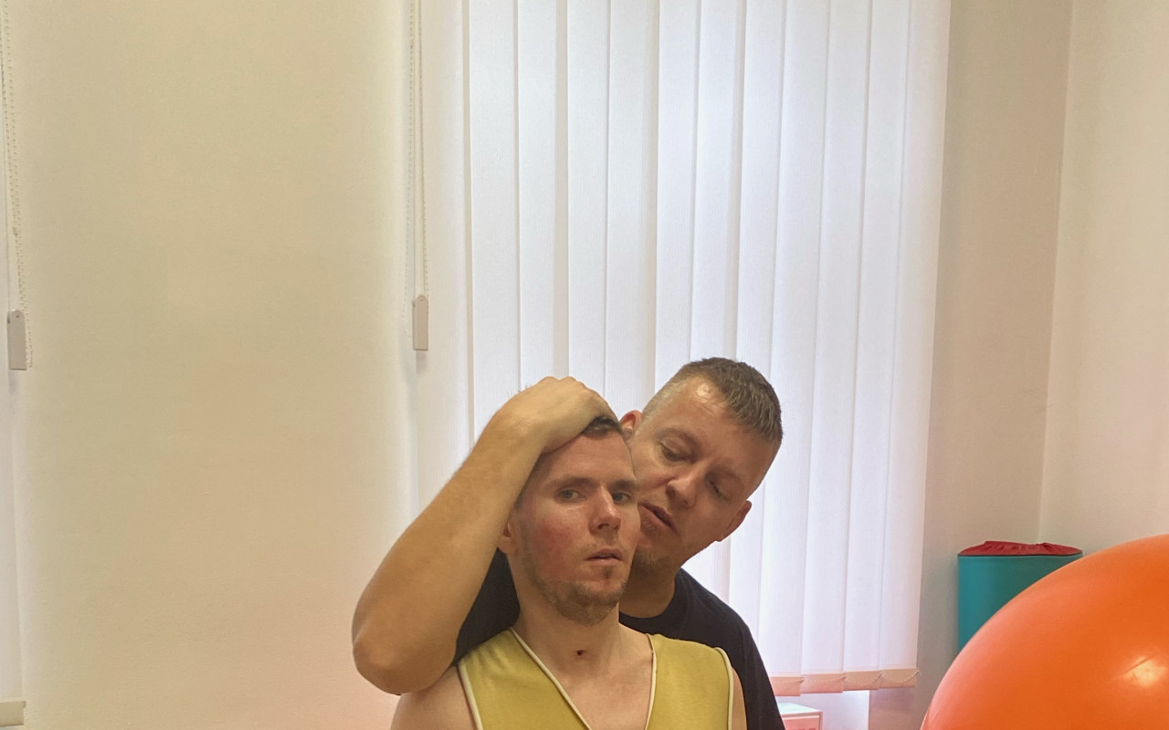Pomoc pro Michaela po autonehodě