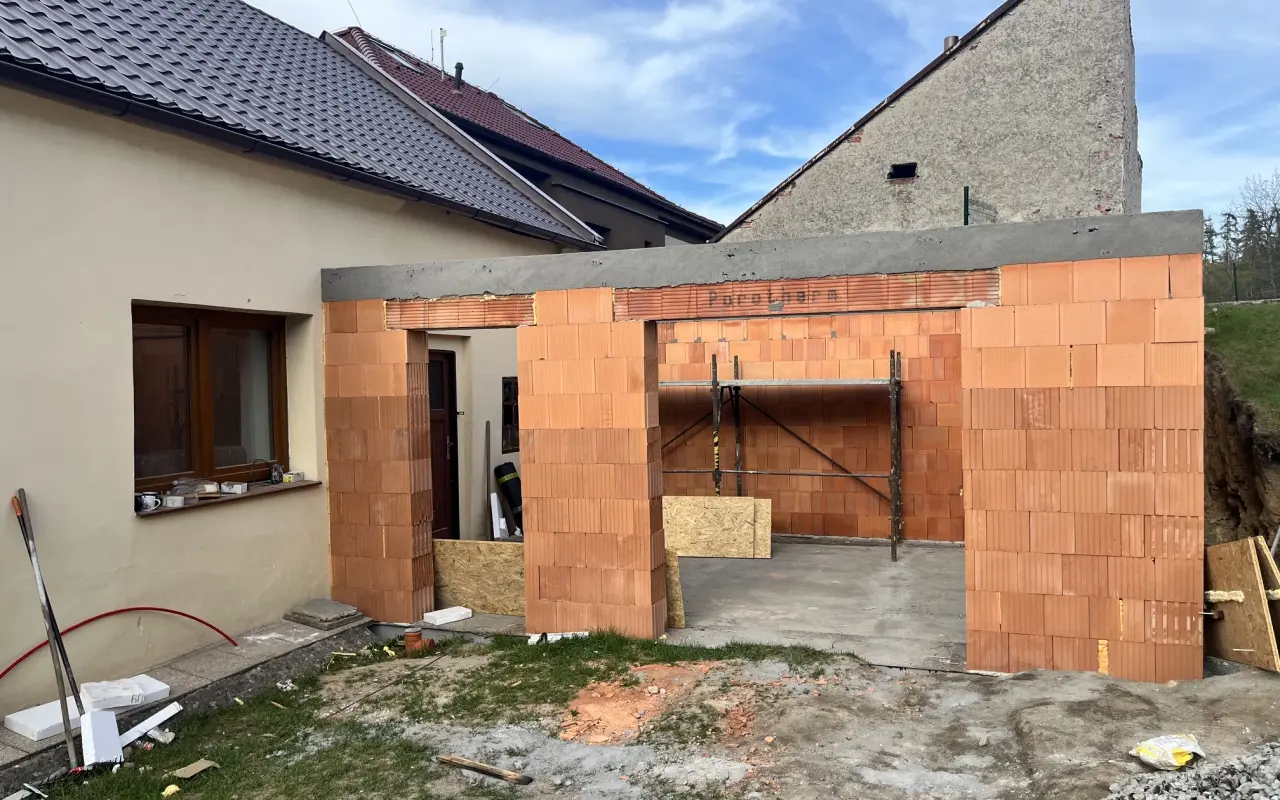 Pomohli jste postavit novou komunitní školičku pro děti