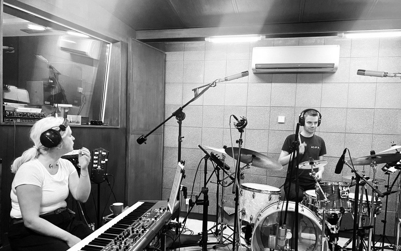 Helena Kalambová nahrává debutové album „Skrze tmu"