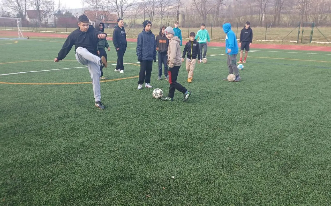 Pomozte dětem dostat se za sportem