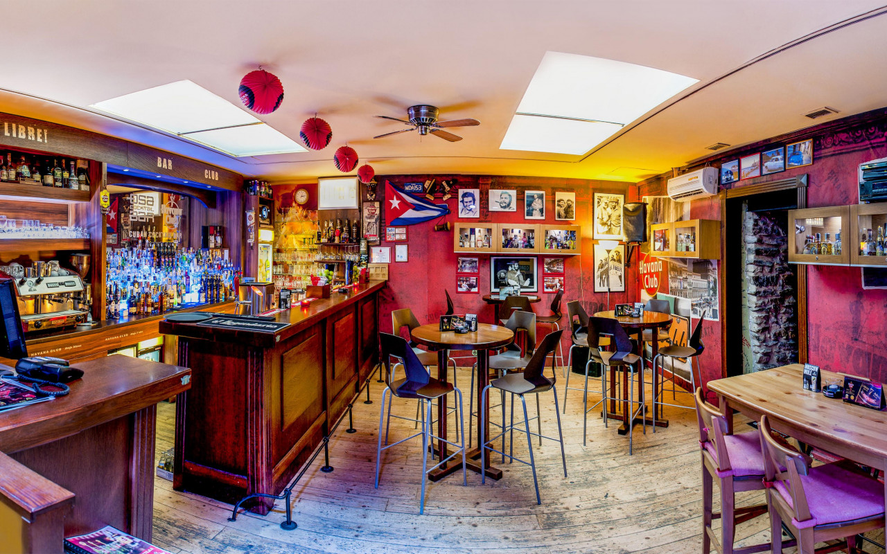 Osa koktejlový bar přišel o tržby a bojí se zániku