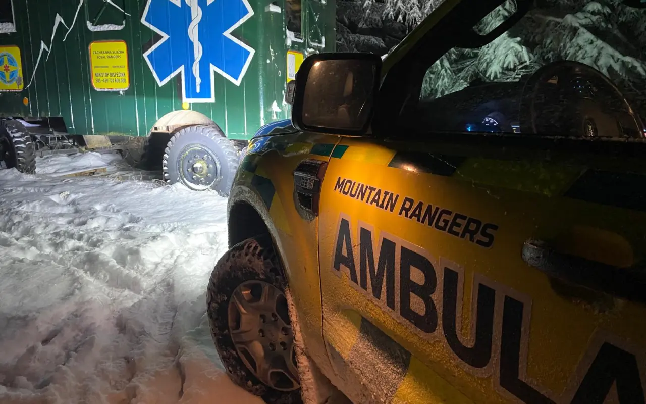 Pomozte vrátit terénní sanitku Ford Ranger do služby