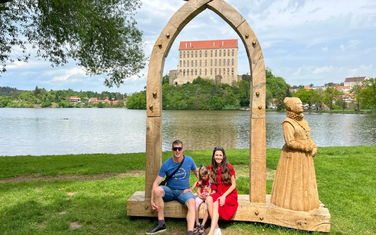 Pomoc pro nepohyblivou mámu Radku s nesnesitelnými bolestmi