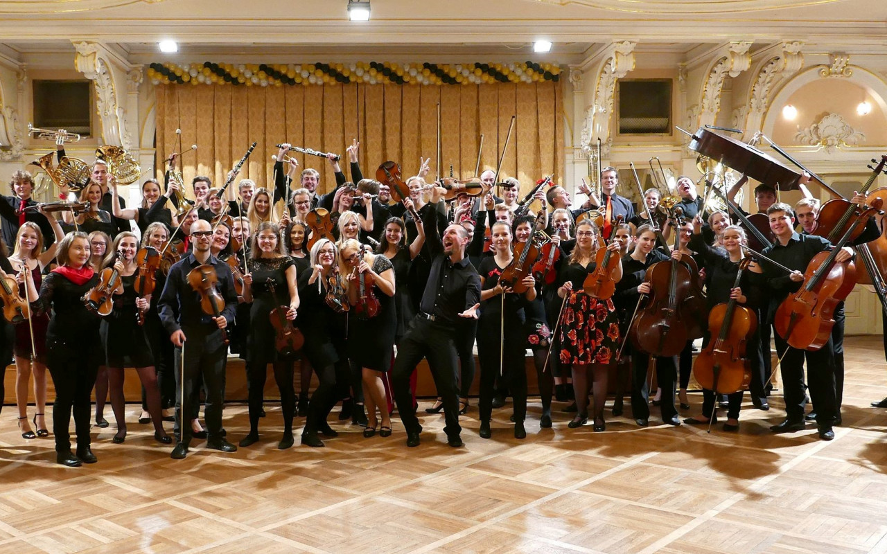 Síla společné harmonie Novoměstské filharmonie