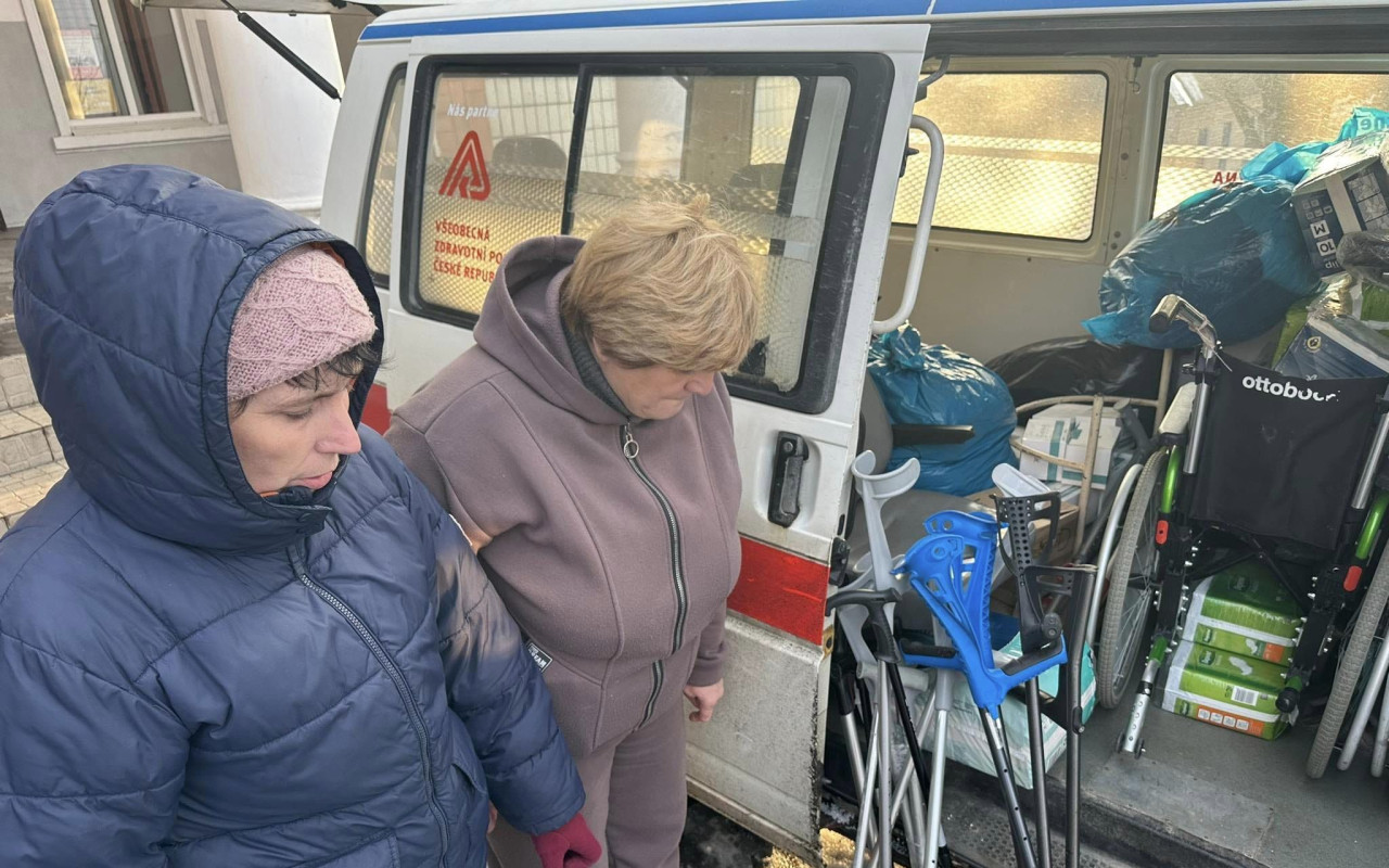 Sanitky pro ukrajinskou frontu