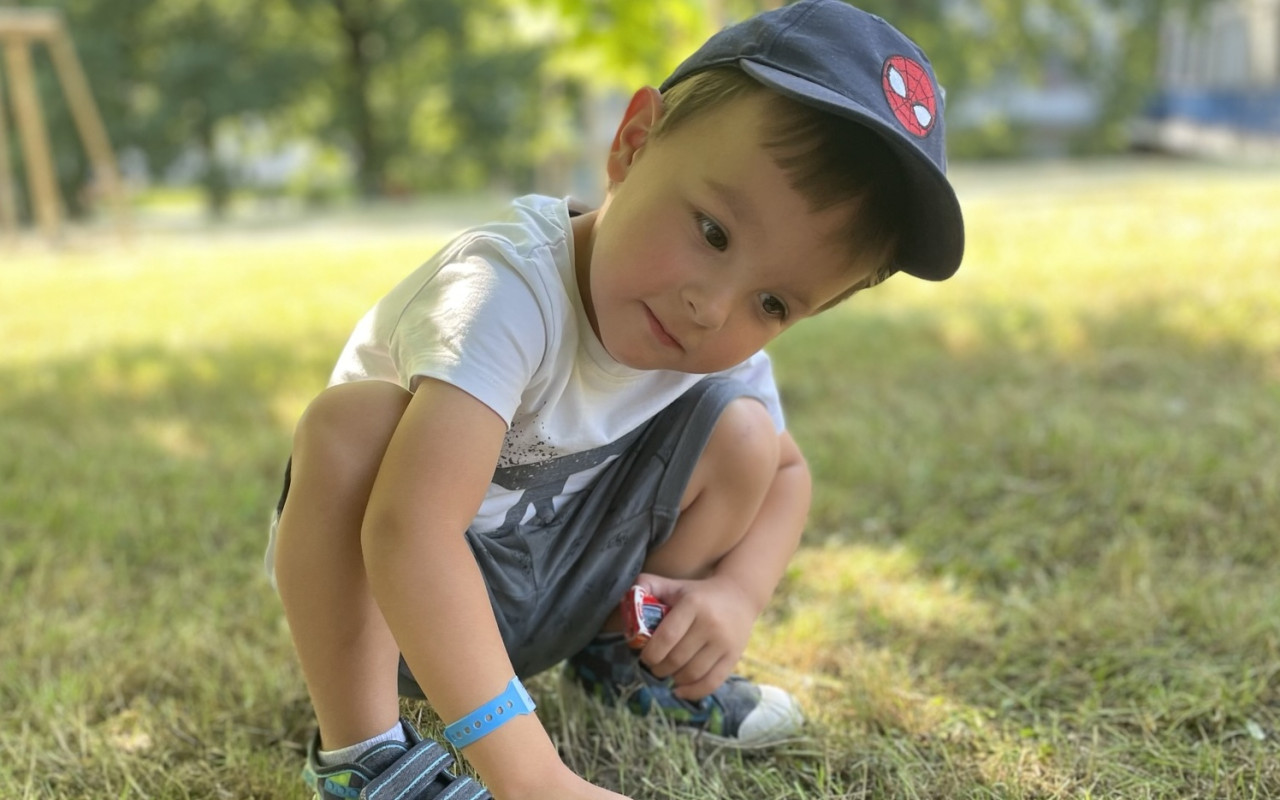 Pomohli jste přispět na auto pro autistu Tomáška