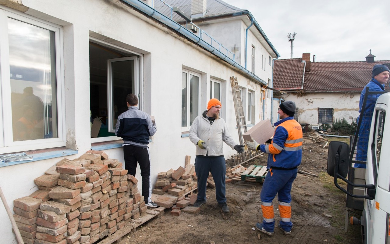 Pomohli jste přežít další zimu v sokolovně