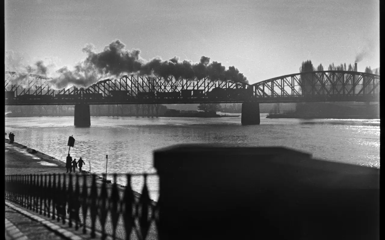 Pomohli jste vydat knihu Negativy z popelnice 1945–1968