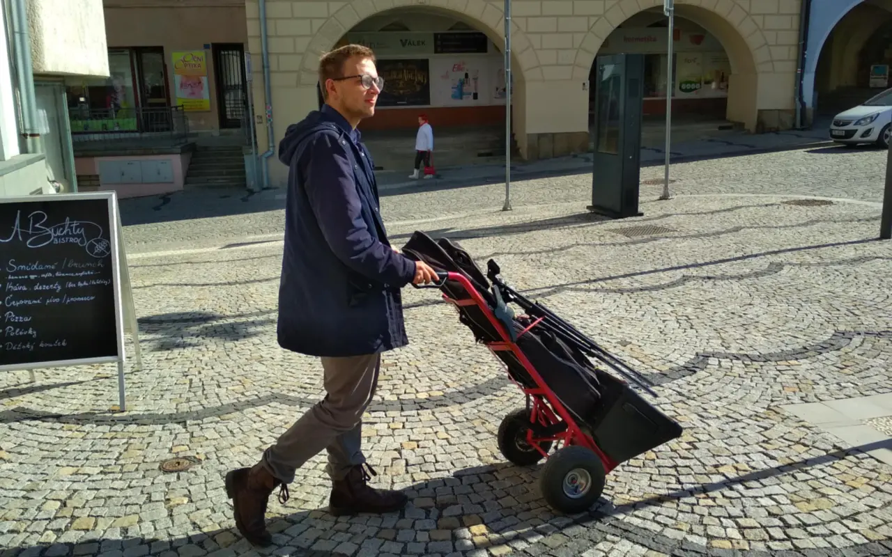 Pojďte s námi vydat album Pábitelé a uspořádat parádní křest