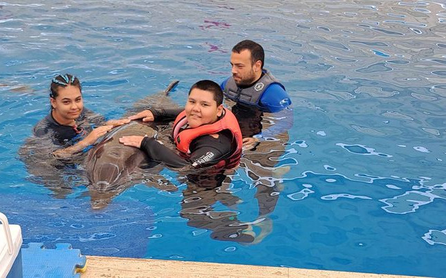 Naděje pro Zdenečka - delfinoterapie, neurorehabilitace
