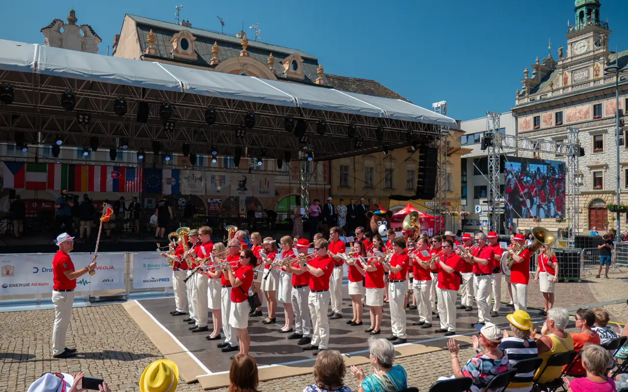 Dechový orchestr jede na soutěž do Číny