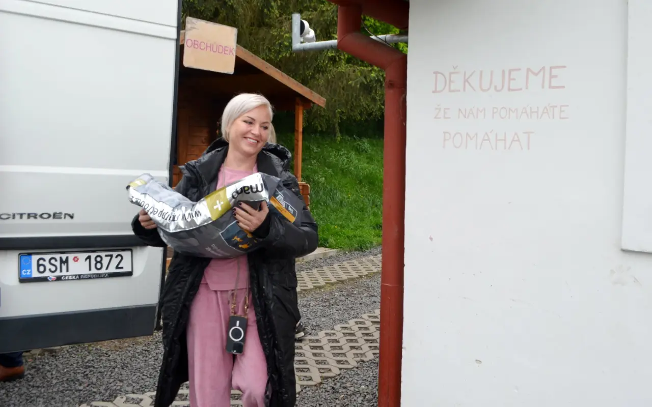Pomohli jste s krmivem pro opuštěná zvířátka