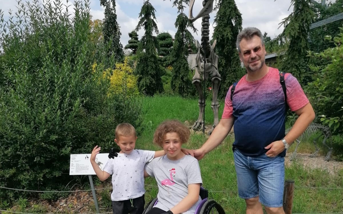 Přispějme Sašence na nové speciální lyže