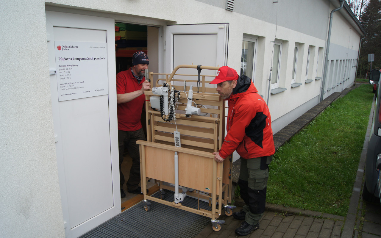 Pomohli jste pořídit nezbytné vybavení pro domácí hospic Bárka