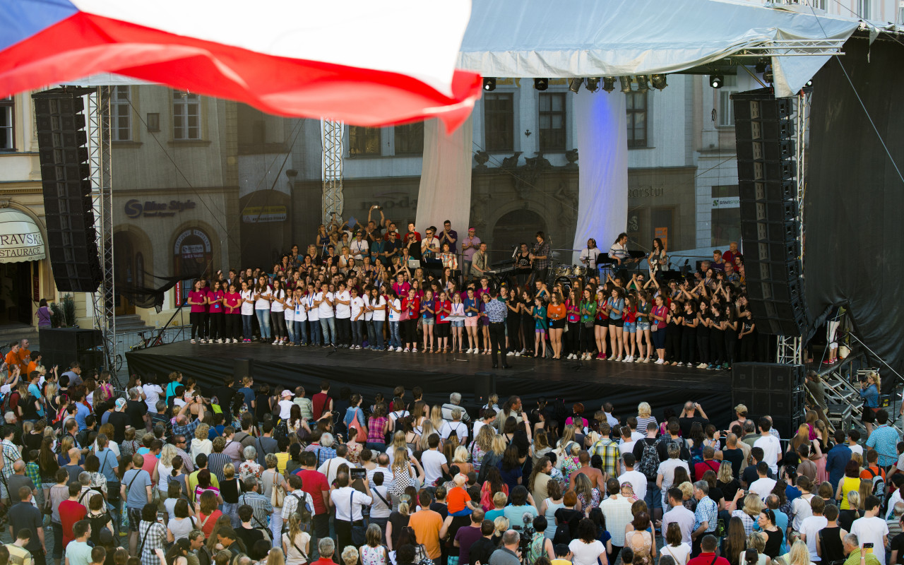 Zpěv a radost - podpořme festival Svátky Písní