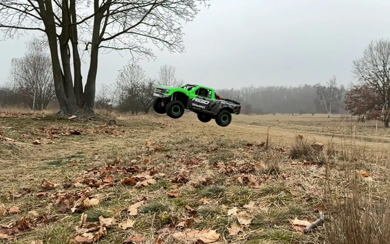 Podpořili jste vznik FPV arény pro RC auta