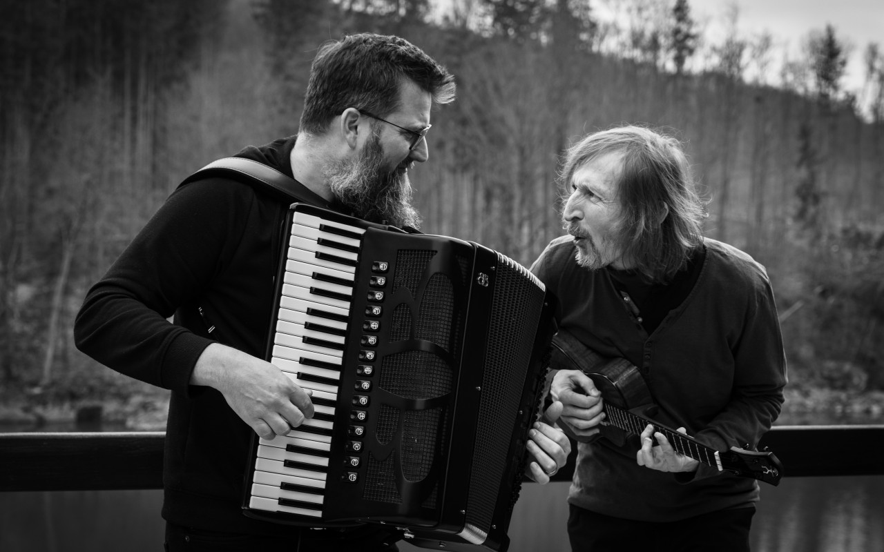 Podpořili jste vydání CD Mordyjé - Mirek Kemel