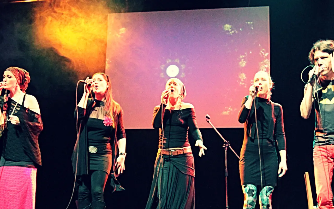 Yellow Sisters slaví 20 let - podpoř nové album Labyrint hlasů